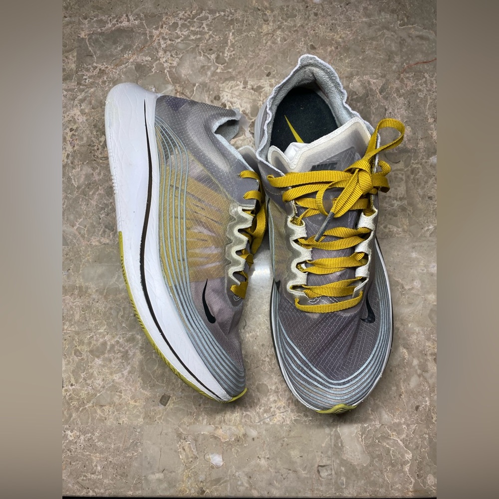 Nike Zoom Fly SP Gray & Yellow